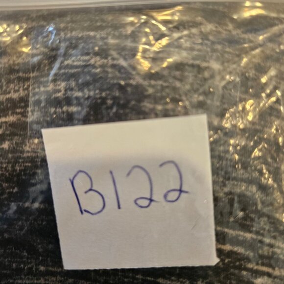 Victoria Sport Womens Racerback Sports Bra 34DDD/F75 Black & White - Picture 9 of 10